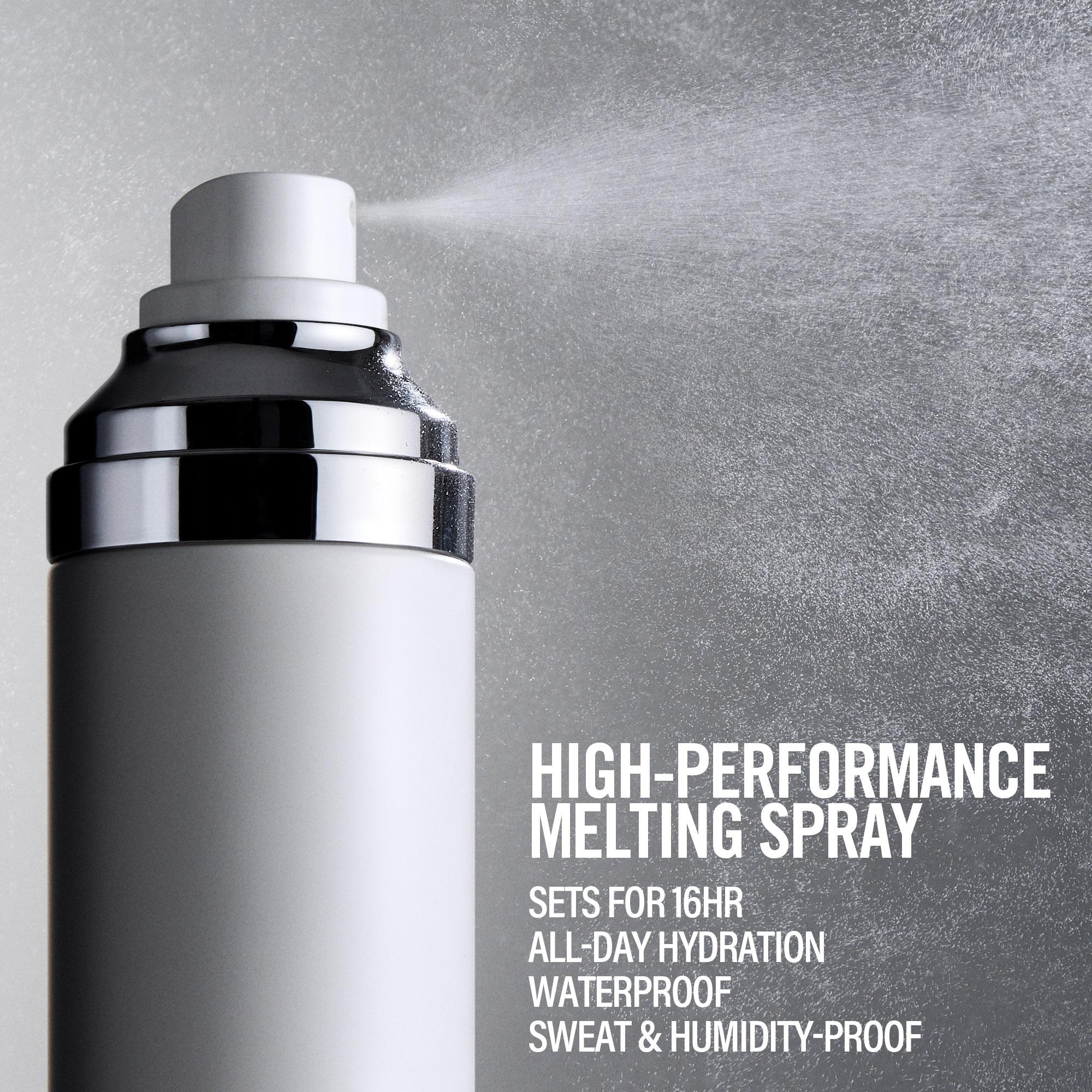 SURREALSKIN SOFT SETTING SPRAY – SurrealSkin Soft Setting Spray – Mini (50 ml)